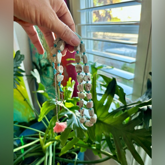 Blue Aragonite necklace - Picture 3 of 3